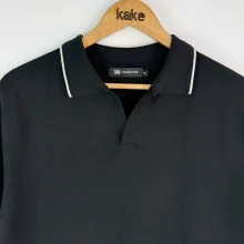 پولوشرت بافت یقه وی